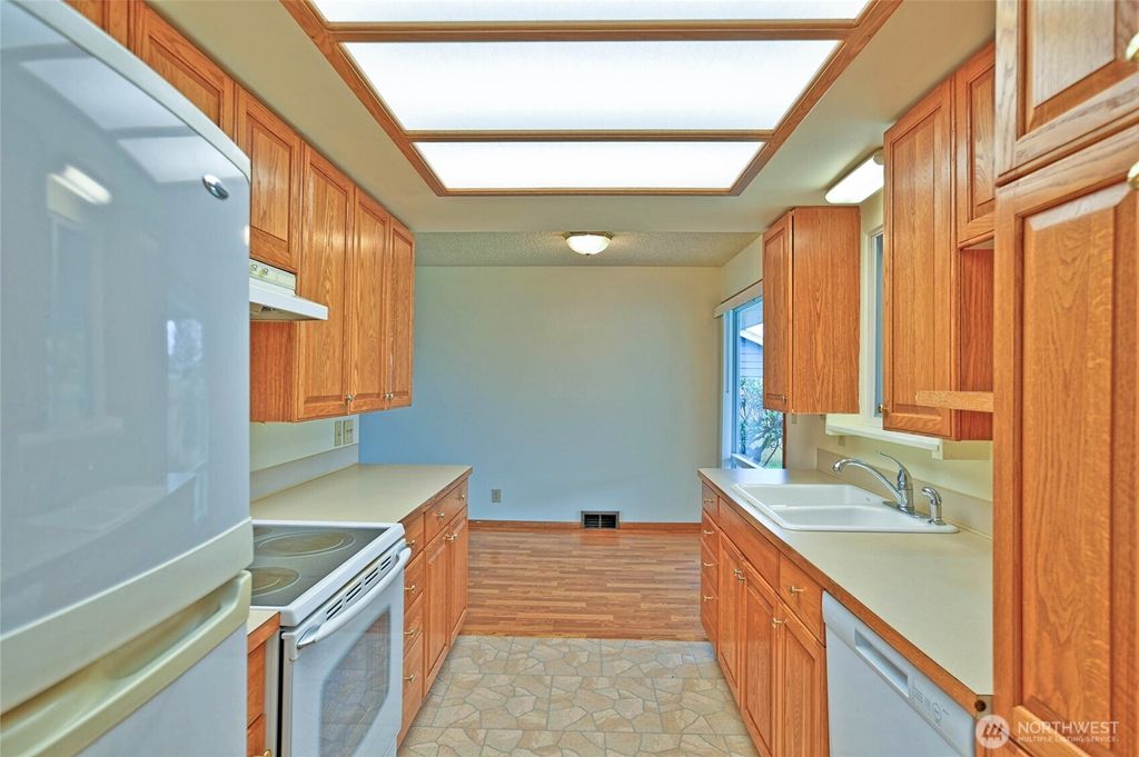 Photo of 1322 McDougall Ave Ave, Everett, WA 98201 (MLS # 2357211)