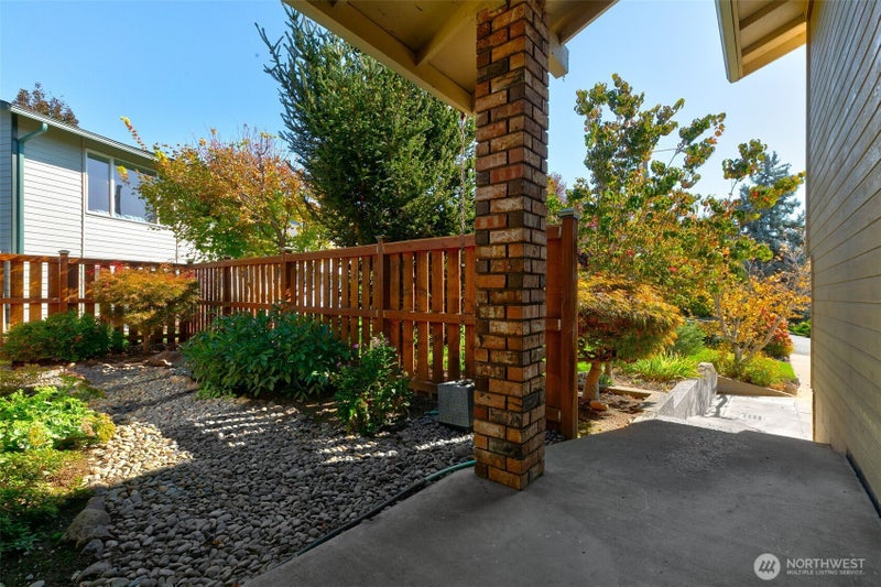 312 N 50th Avenue