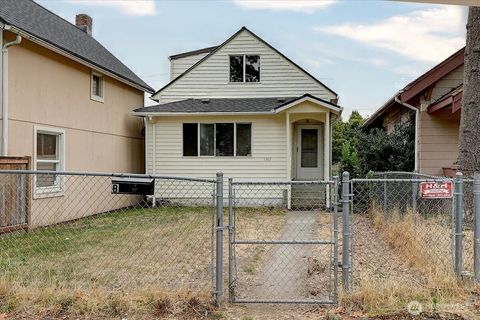 Photo of 1807 S L Street, Tacoma, WA 98405 (MLS # 2432805)