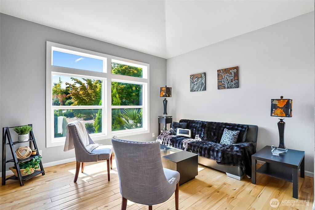 Photo of 8746 NE 144th Court, Kirkland, WA 98034 (MLS # 2447324)