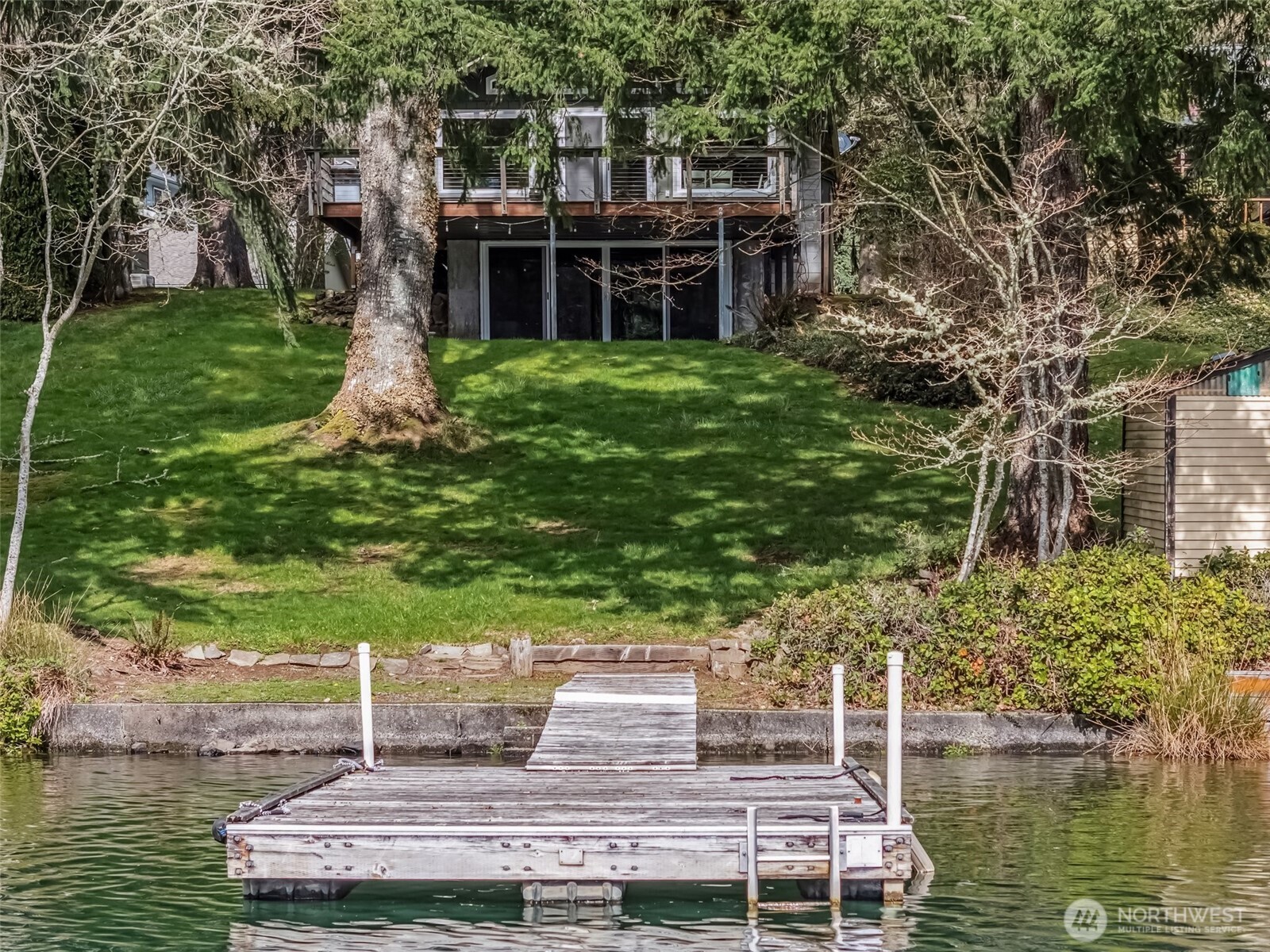137 Lake Road