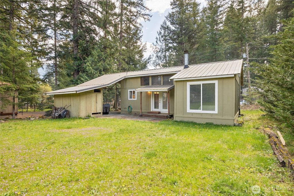 Photo of 123 Butter Creek Lane, Packwood, WA 98361 (MLS # 2514364)