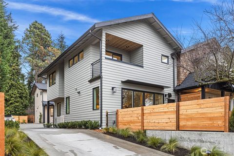 32 6th Street S Unit B, Kirkland, WA 98033 - MLS#: 2347020