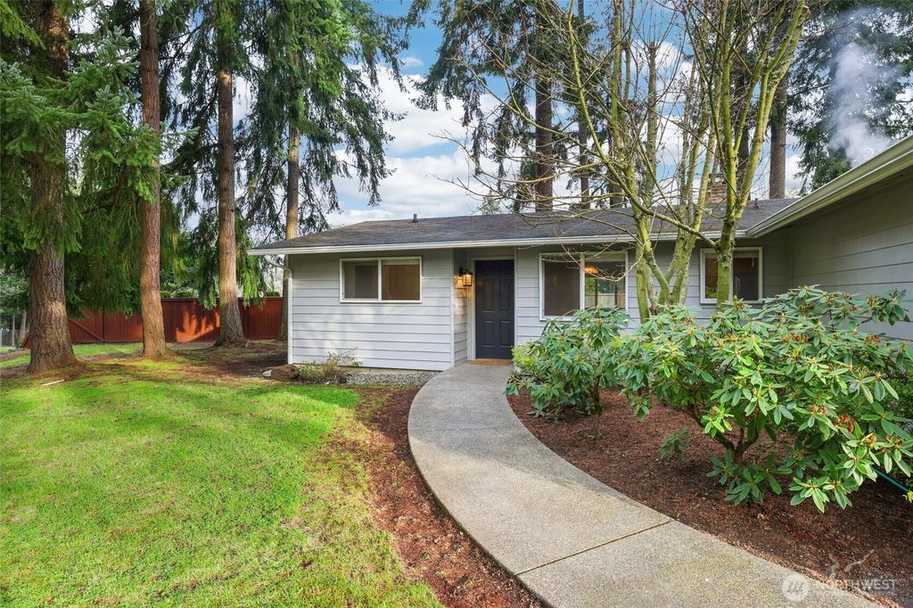Photo of 2403 B Street, Steilacoom, WA 98388 (MLS # 2471586)