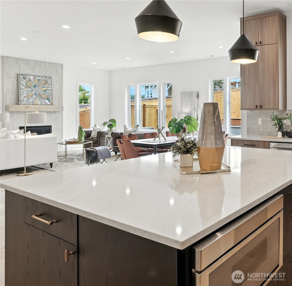 Photo of 1118 N 34th Street, Renton, WA 98056 (MLS # 2406083)