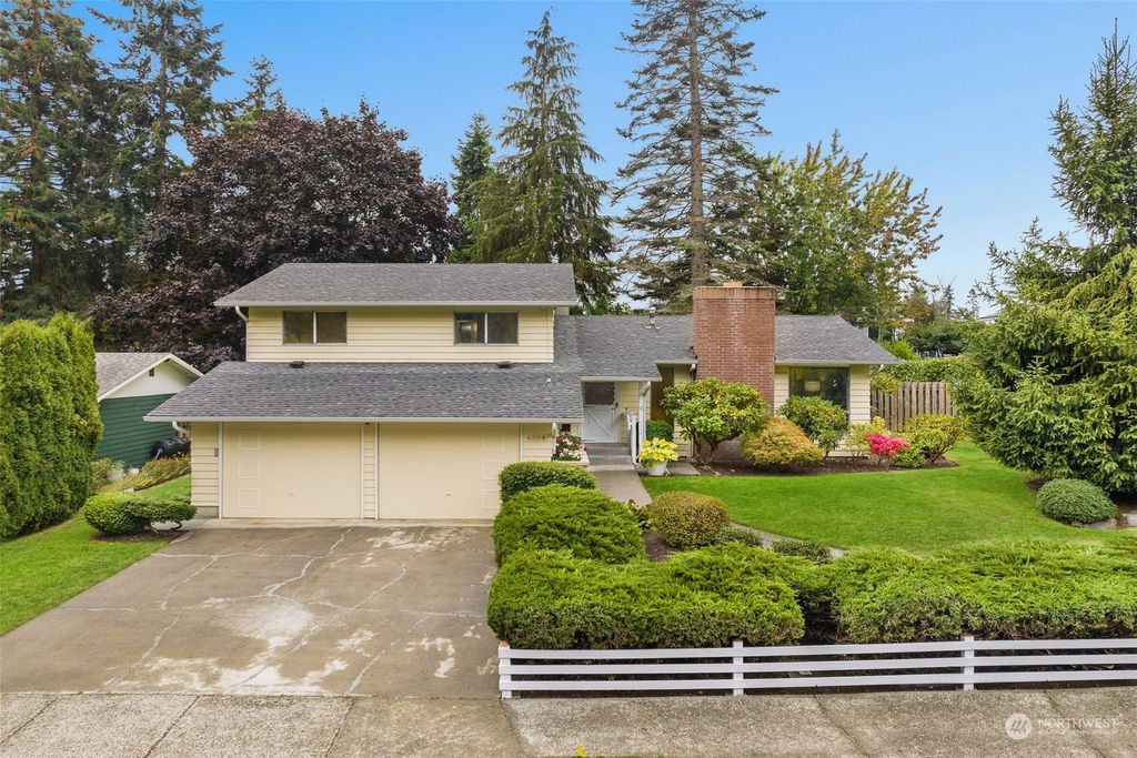 Photo of 6304 183rd Place SW, Lynnwood, WA 98037 (MLS # 2164907)