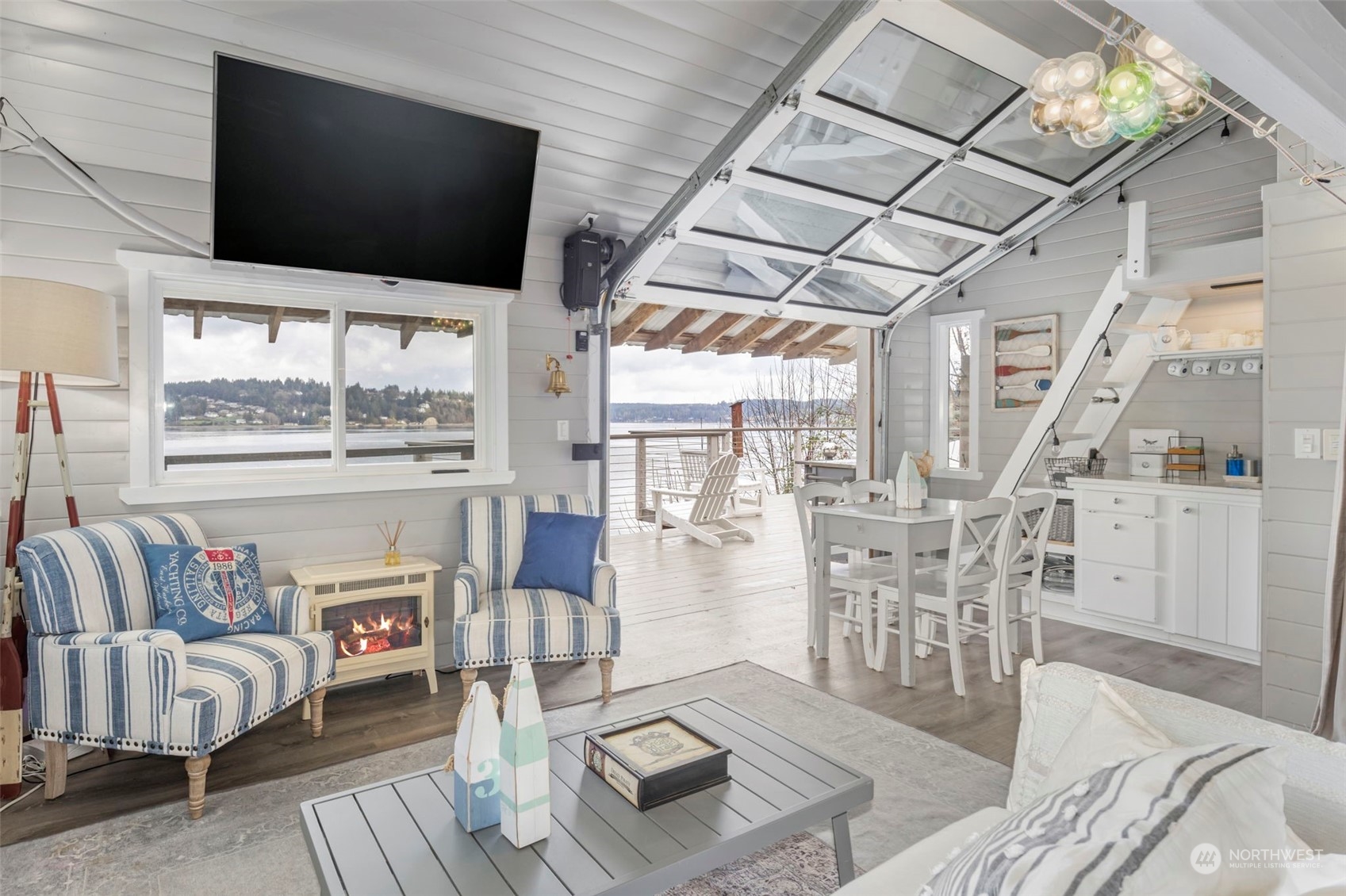 733 Fox Drive
