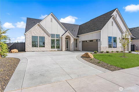 Photo of 123 (LOT 5) 140th Place SE, Auburn, WA 98092 (MLS # 2480239)