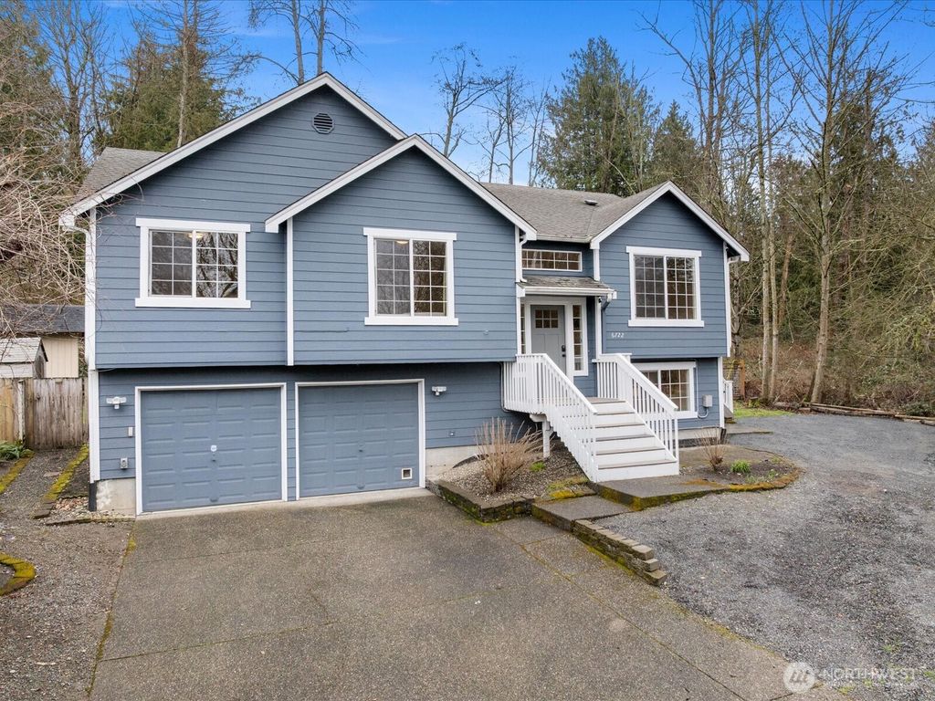 Photo of 6722 50th Place NE, Marysville, WA 98270 (MLS # 2340759)