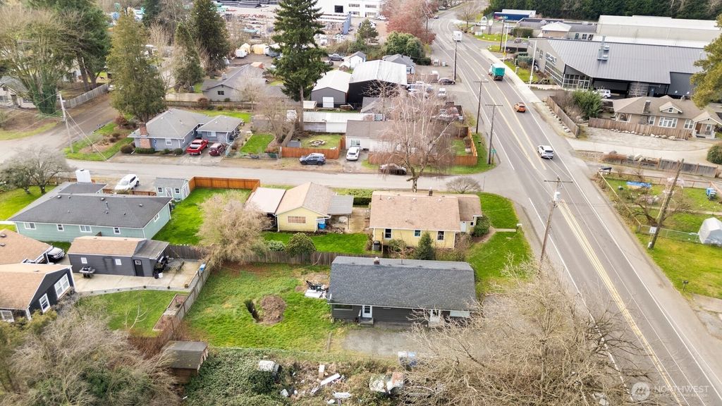 Photo of 10908 10910 Valley Avenue E, Puyallup, WA 98372 (MLS # 2466714)