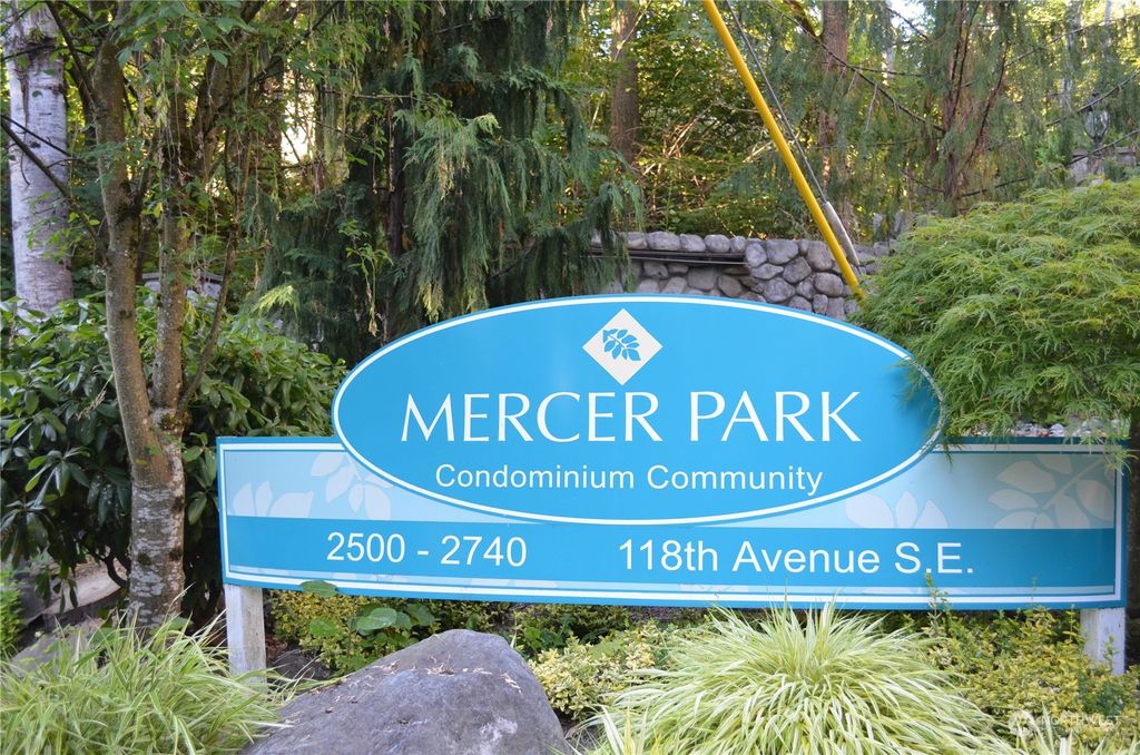 Photo of 2670 118th Avenue SE #101, Bellevue, WA 98005 (MLS # 2039277)