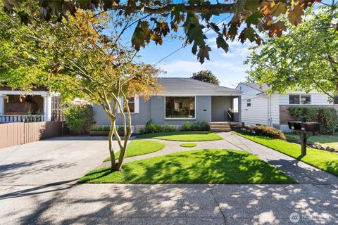 3228 34th Avenue W Seattle WA 98199