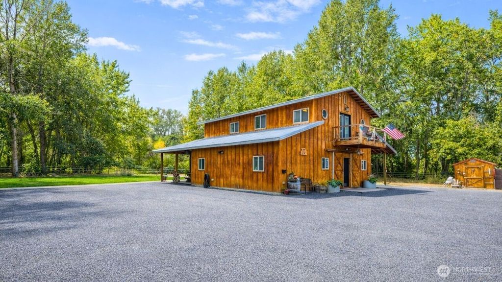 Photo of 11761 Thorp Highway N, Thorp, WA 98946 (MLS # 2486334)
