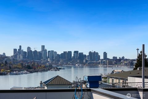 3929 2nd Avenue NE Seattle WA 98105