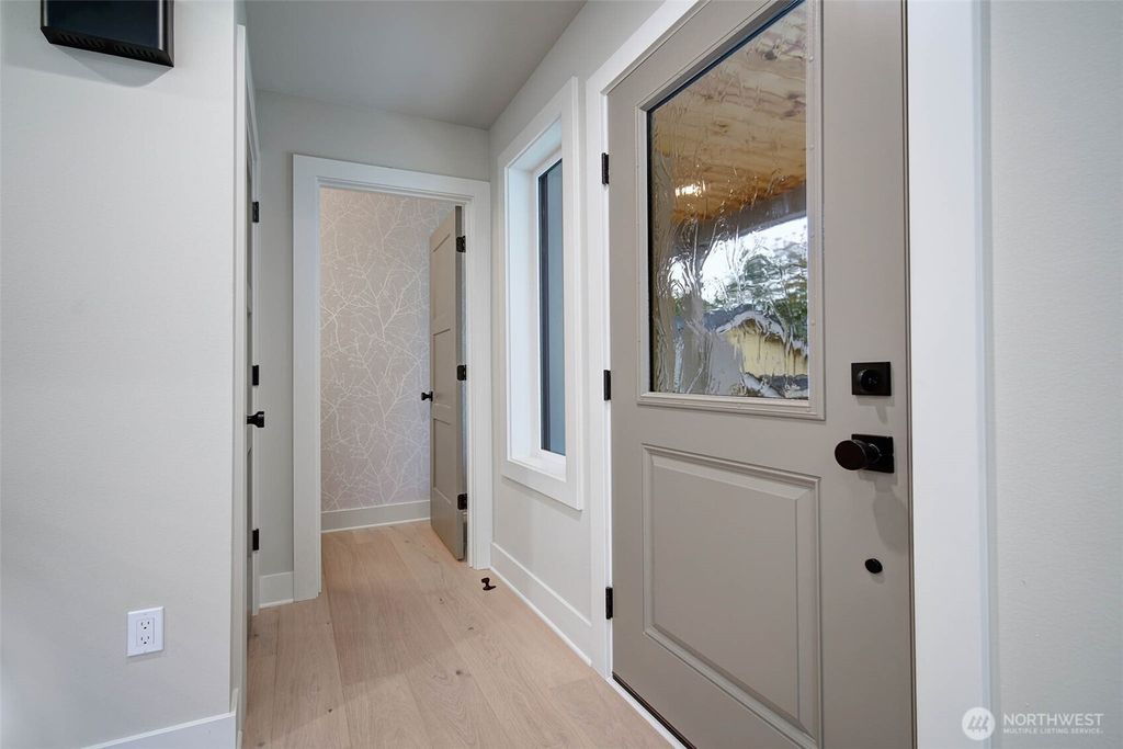 Photo of 432 20th Ave Ave, Kirkland, WA 98033 (MLS # 2472609)