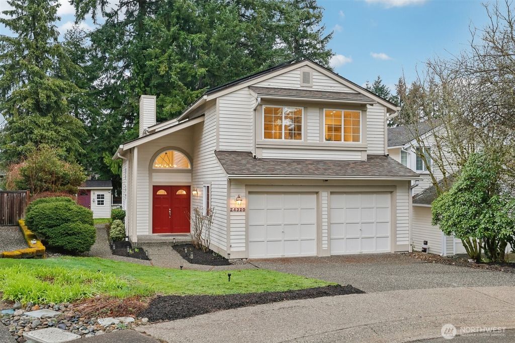 Photo of 24320 SE 42nd Street, Sammamish, WA 98029 (MLS # 2492656)