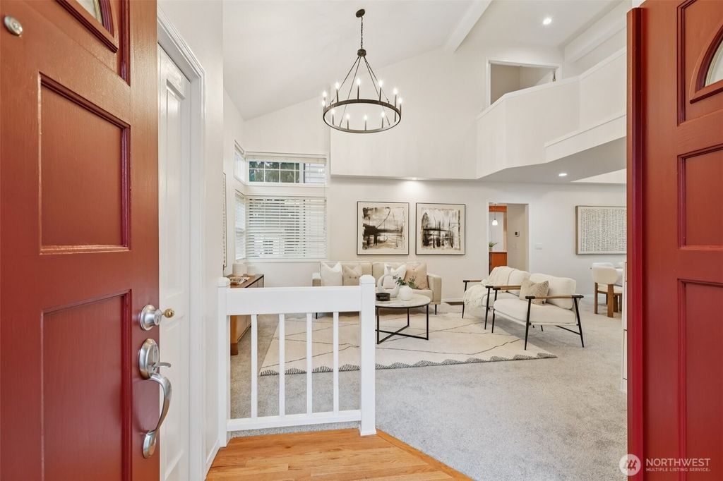 Photo of 24320 SE 42nd Street, Sammamish, WA 98029 (MLS # 2492656)