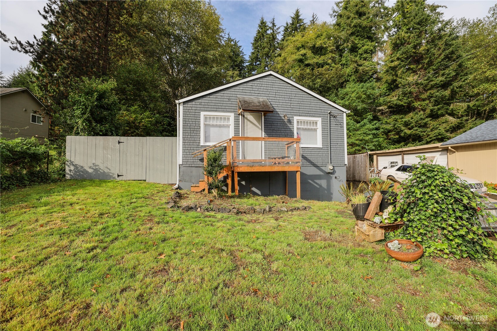 2735 Wishkah Road