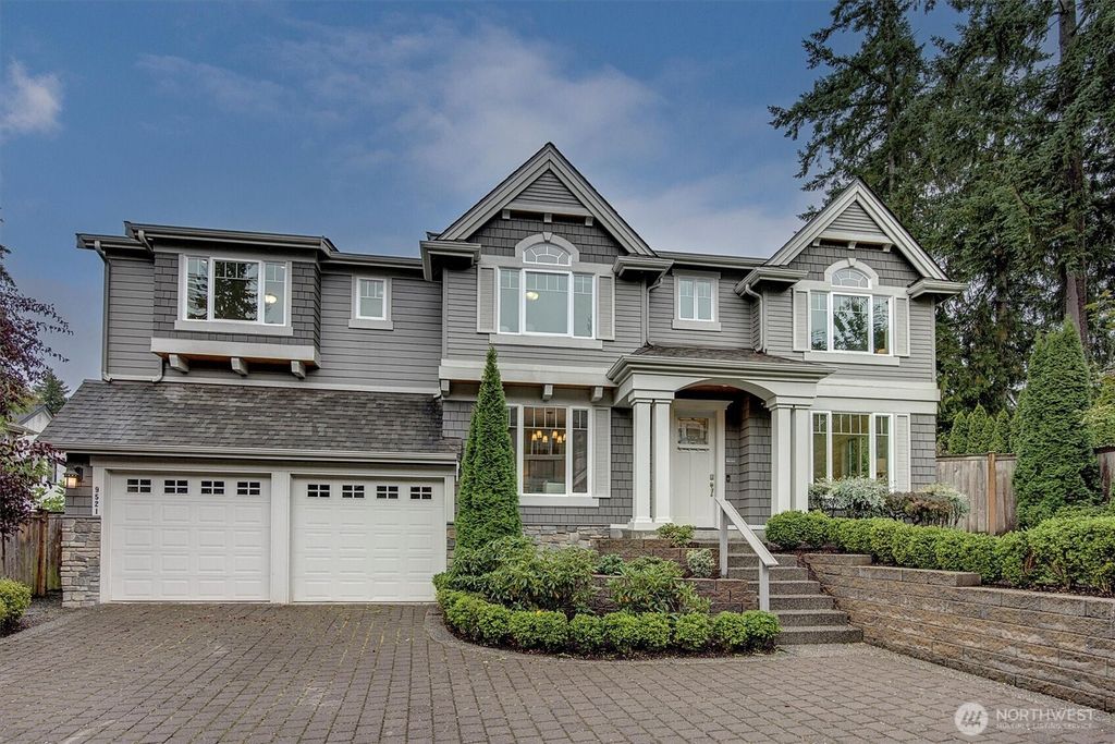 Photo of 9521 132nd Avenue NE, Kirkland, WA 98033 (MLS # 2434095)