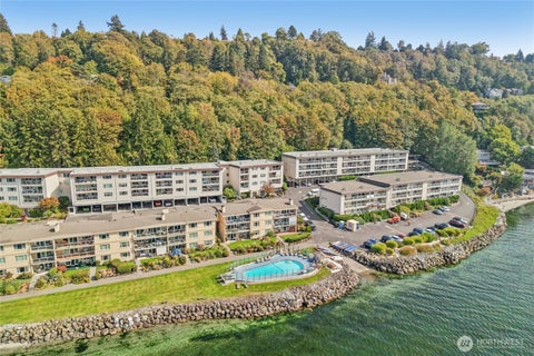 Photo of 10203 47th Avenue SW #B3, Seattle, WA 98146 (MLS # 2585605)