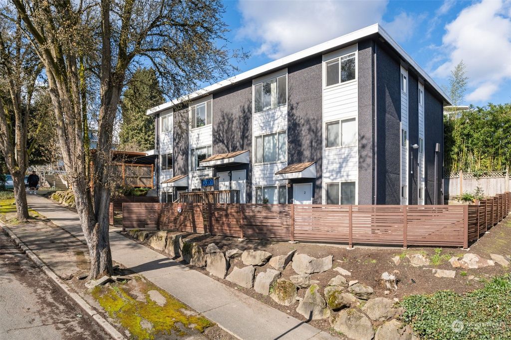 Photo of 3000 E Spruce Street, Seattle, WA 98122 (MLS # 2320258)