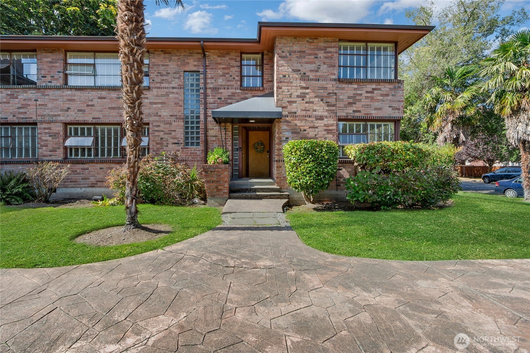 314 N G Street F1