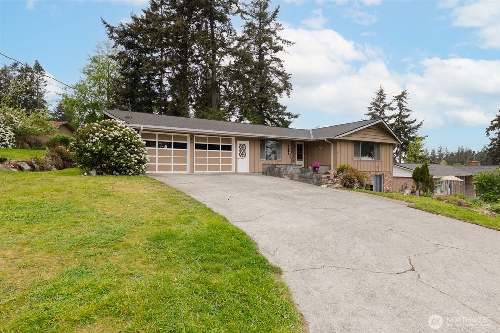 Photo of 2684 Olympic Drive, Oak Harbor, WA 98277 (MLS # 2517965)