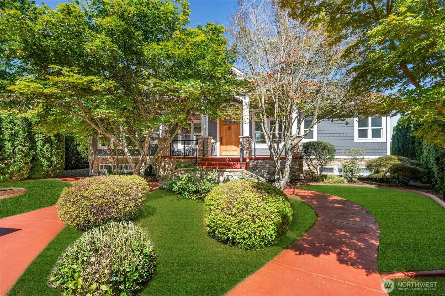 3844 Long Lake Loop SE