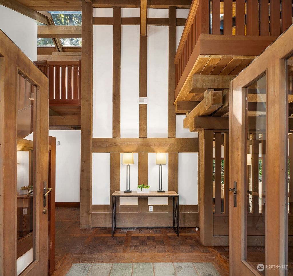 Photo of 3711 130th Avenue NE, Bellevue, WA 98005 (MLS # 2169774)