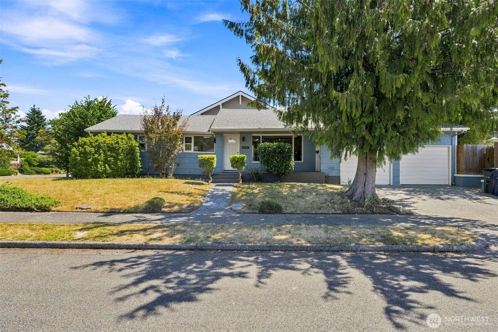 Photo of 619 N Verde Street, Tacoma, WA 98406 (MLS # 2563045)