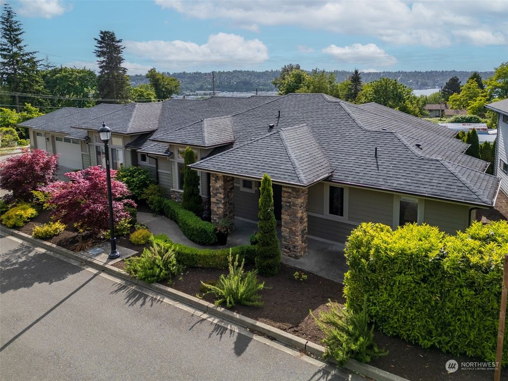 Photo of 1209 Monterey Avenue NE, Renton, WA 98056 (MLS # 2241430)