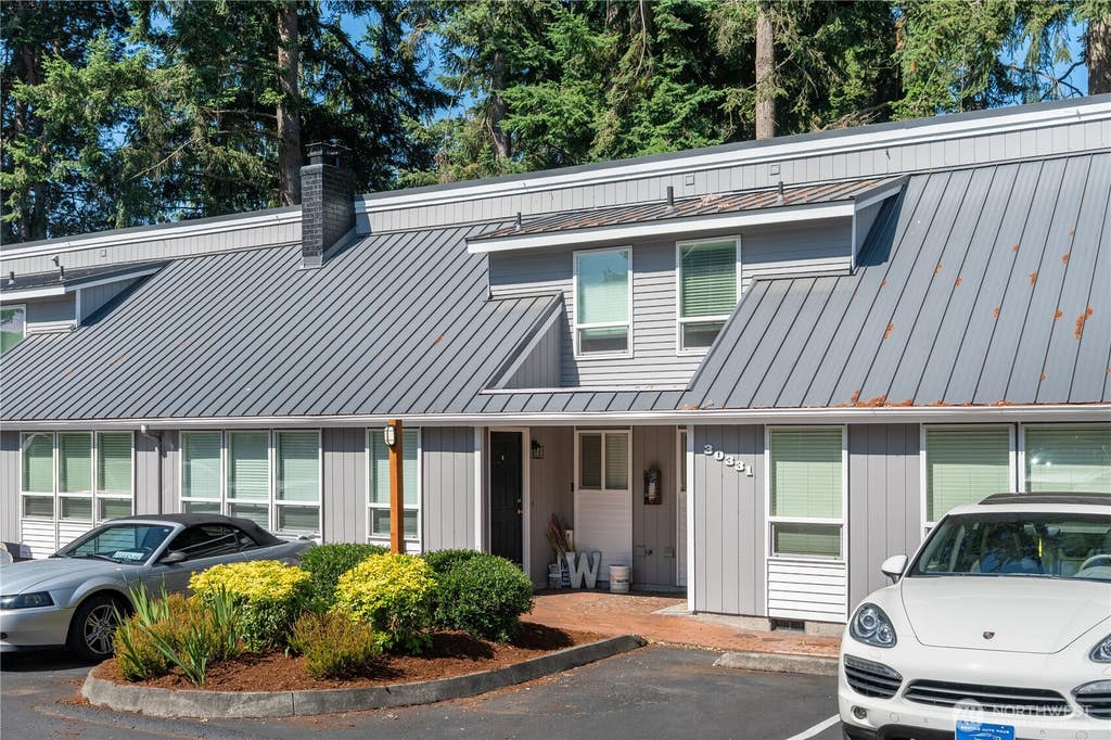 Photo of 30323 15th Court S, Federal Way, WA 98003 (MLS # 2564976)