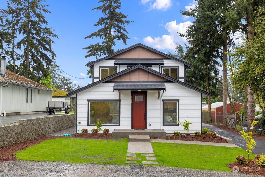 Photo of 1303 S 130th Place, Burien, WA 98168 (MLS # 2059764)