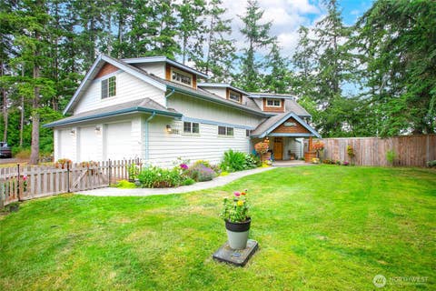 Photo of 1204 Hughes Avenue, Blaine, WA 98230 (MLS # 2551335)