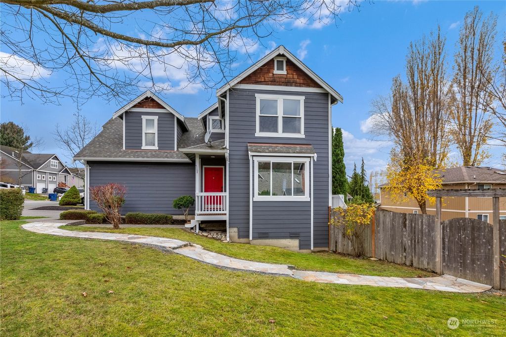 Photo of 6723 49th Place NE, Marysville, WA 98270 (MLS # 2310726)