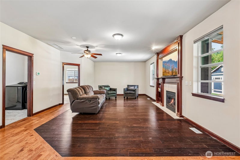 17305 130th Street NE