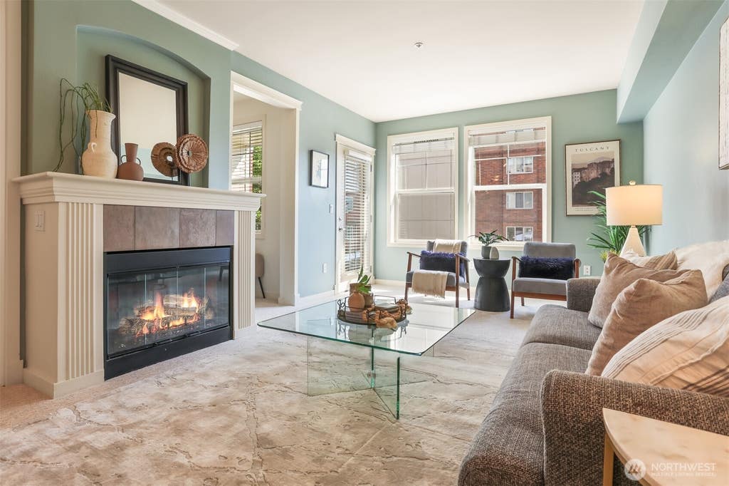 Photo of 530 4th Avenue W #206, Seattle, WA 98119 (MLS # 2561840)