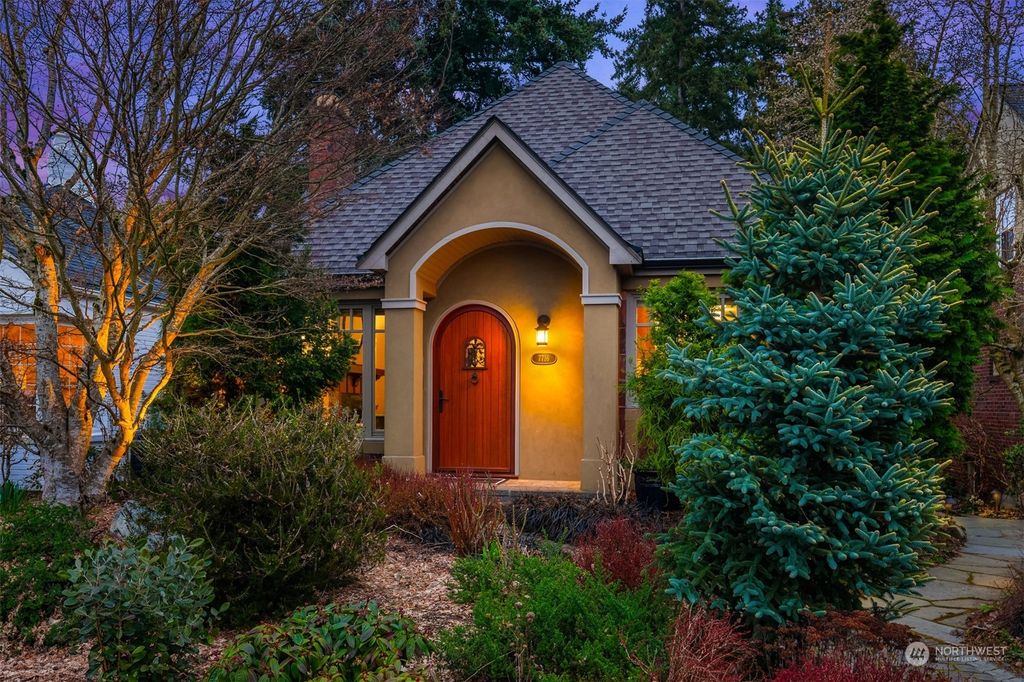 Photo of 7716 20th Avenue NE, Seattle, WA 98115 (MLS # 2201539)