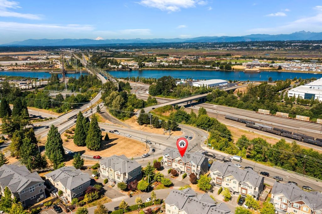 Photo of 3025 Belmonte Lane, Everett, WA 98201 (MLS # 2408856)