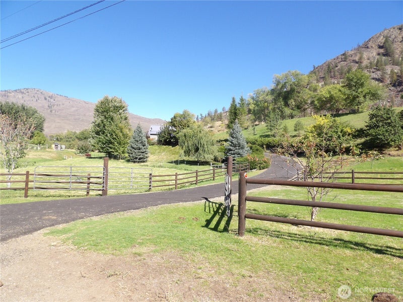 2132 Sinlahekin Road