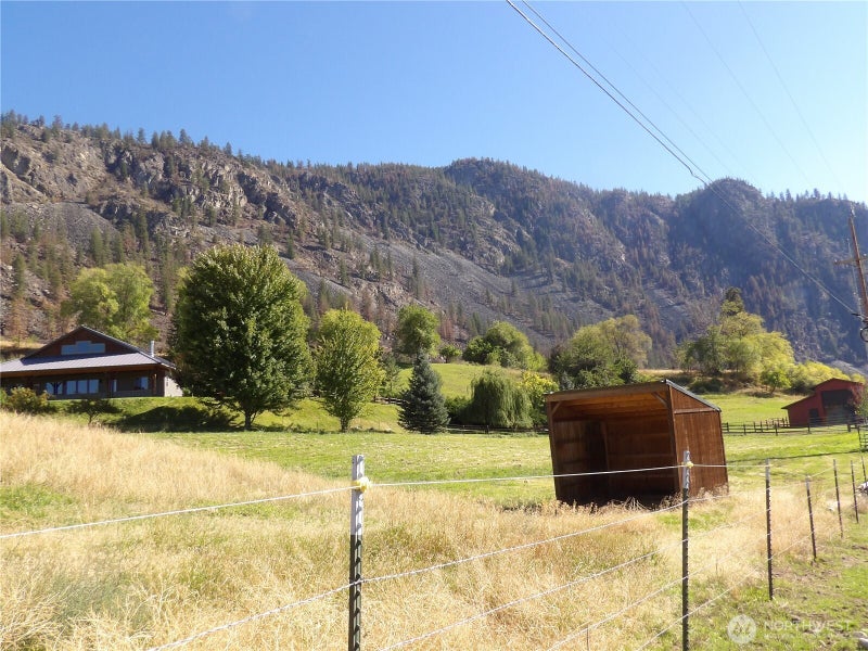 2132 Sinlahekin Road