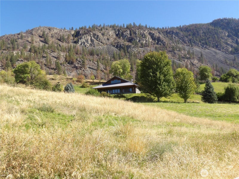 2132 Sinlahekin Road