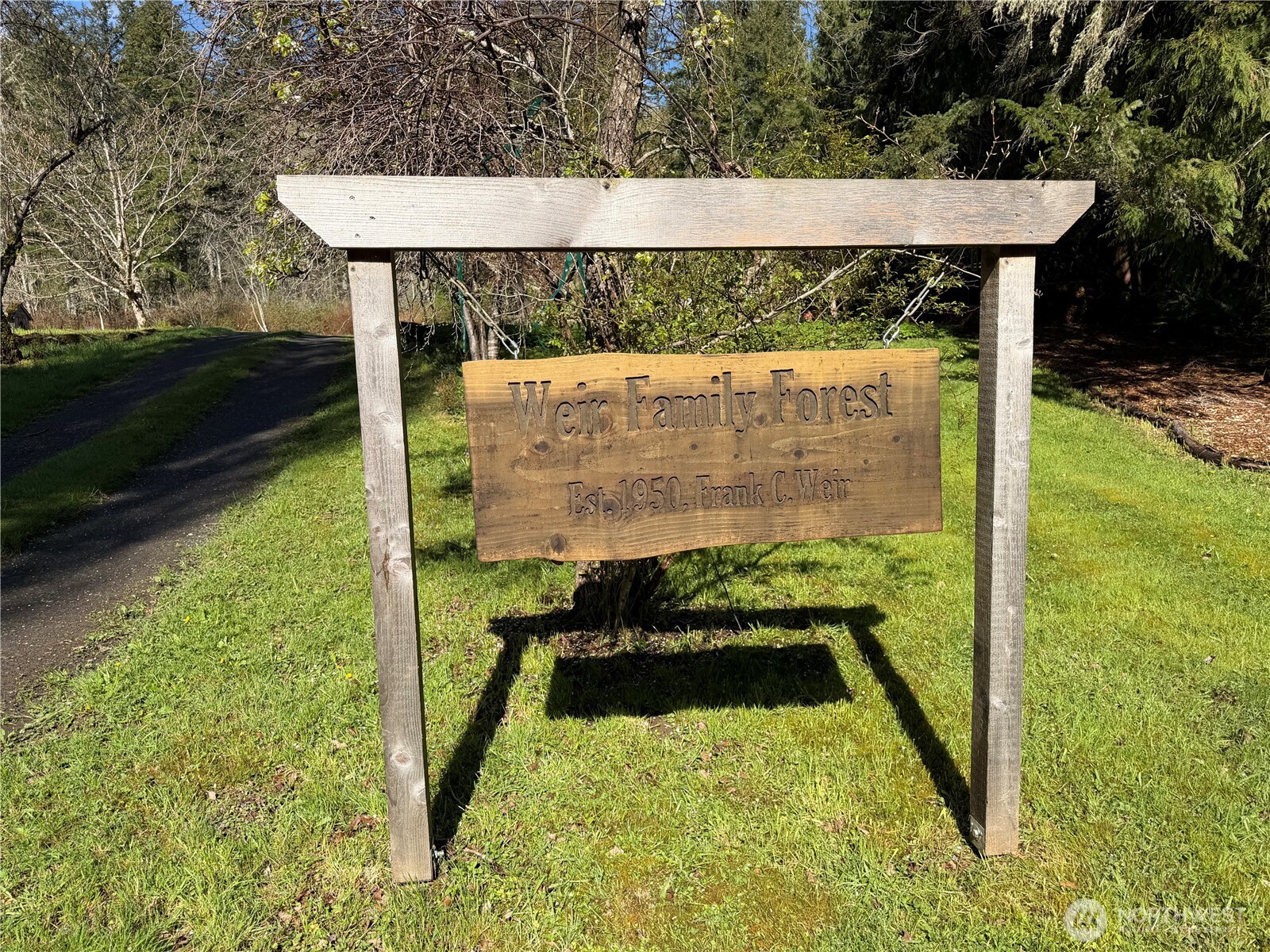 2750 Leland Valley Road W