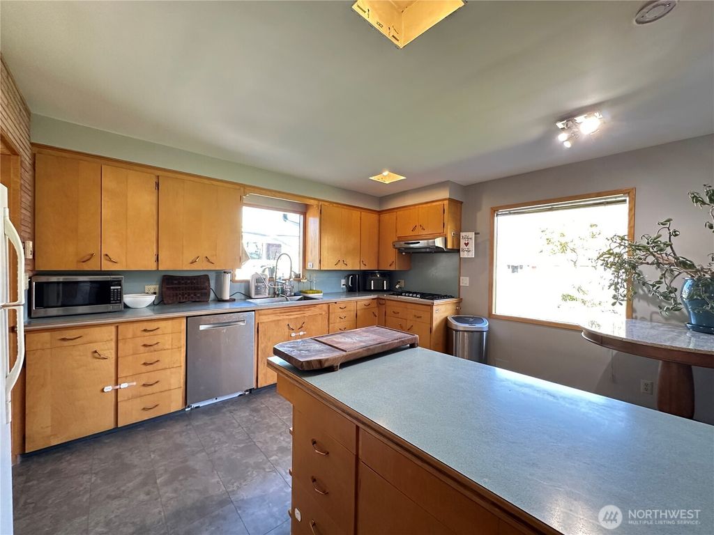 Photo of 12648 Markwood Road, Burlington, WA 98233 (MLS # 2508711)