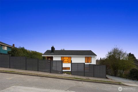 4839 S Holly Street, Seattle, WA 98118 - MLS#: 2356600