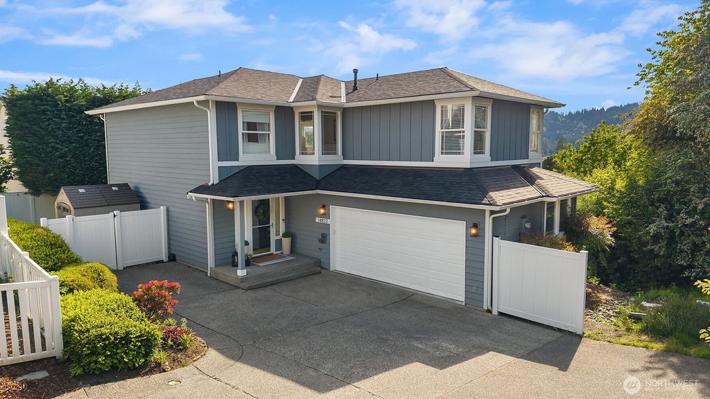 Photo of 14823 1st Avenue NE, Duvall, WA 98019 (MLS # 2521233)