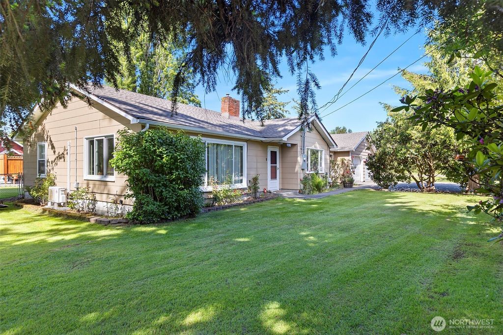 Photo of 3409 104th Street E, Tacoma, WA 98446 (MLS # 2505353)