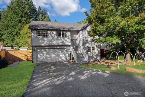 Photo of 1619 Mapleridge Drive NE, Olympia, WA 98506 (MLS # 2444840)