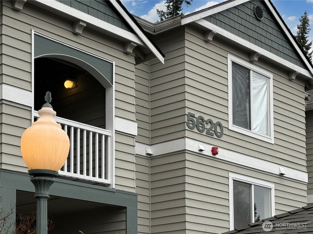 Photo of 5620 14th Drive W #Q302, Everett, WA 98203 (MLS # 2454026)