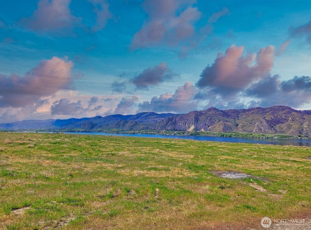 Photo of 323 Eastlake Road #B, Oroville, WA 98844 (MLS # 2468701)